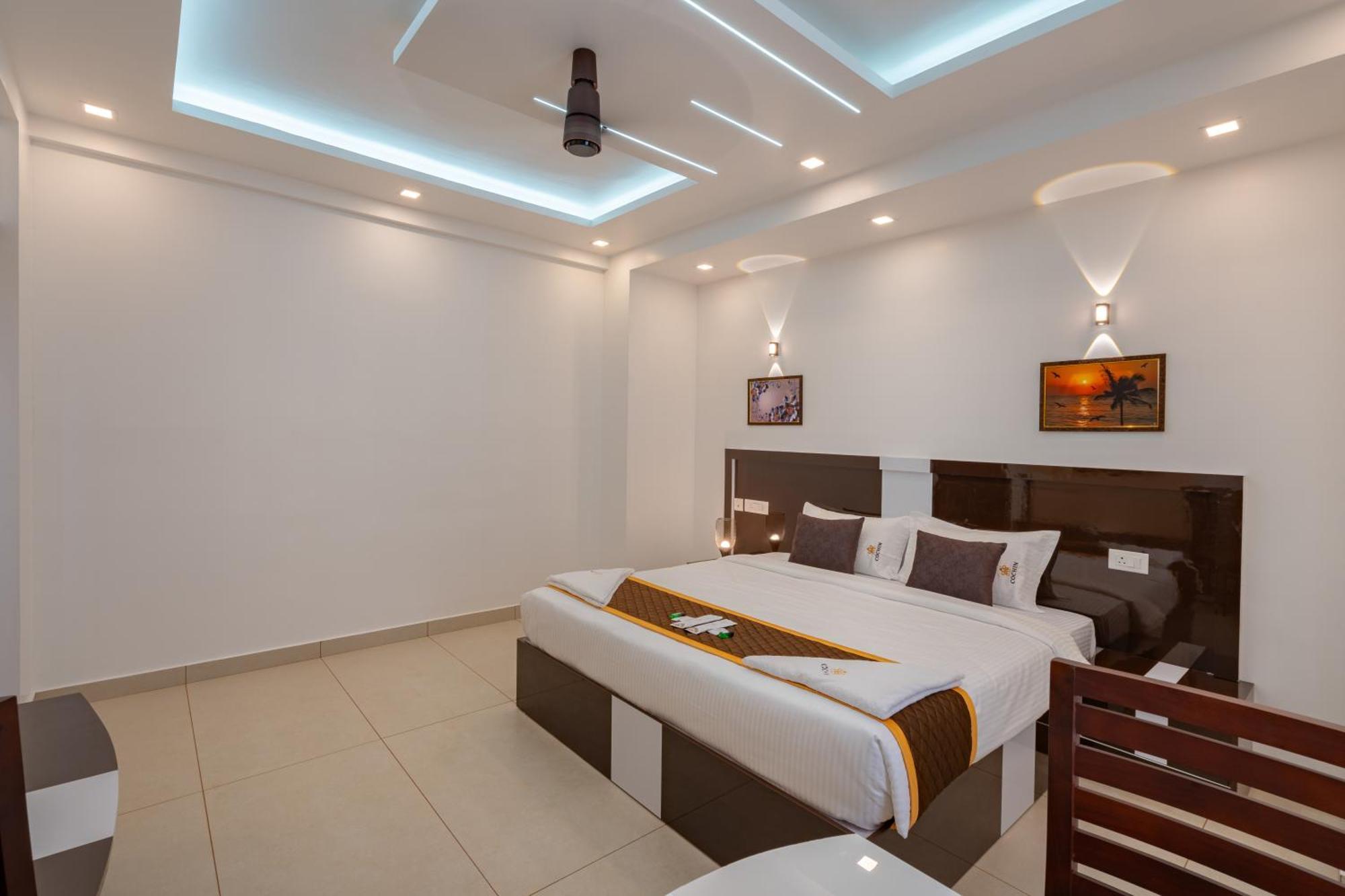 Cochin Airport Hotel Kochi Buitenkant foto