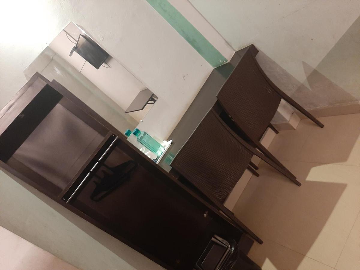Cochin Airport Hotel Kochi Buitenkant foto